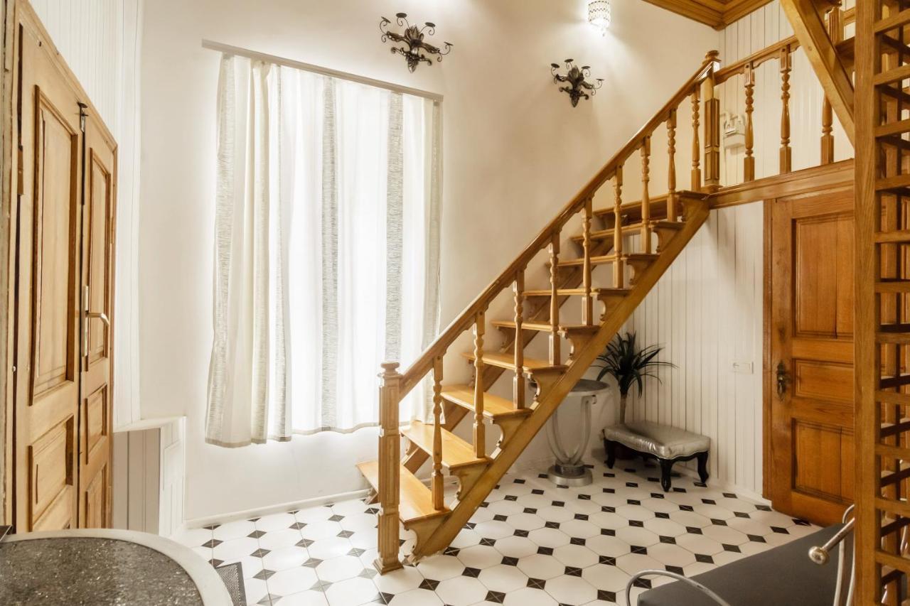 Katerynynska Street 3-Bedrooms Apartment Odessa Dış mekan fotoğraf