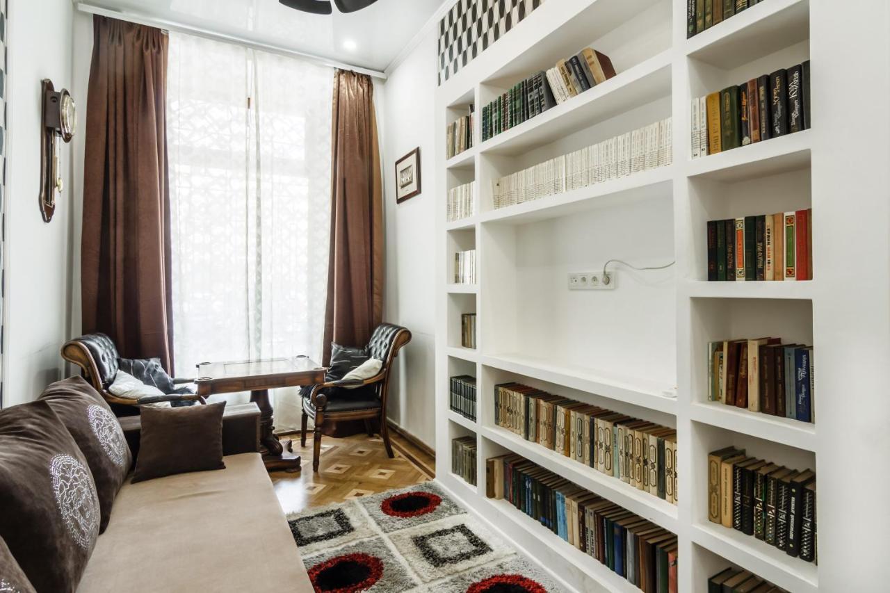Katerynynska Street 3-Bedrooms Apartment Odessa Dış mekan fotoğraf
