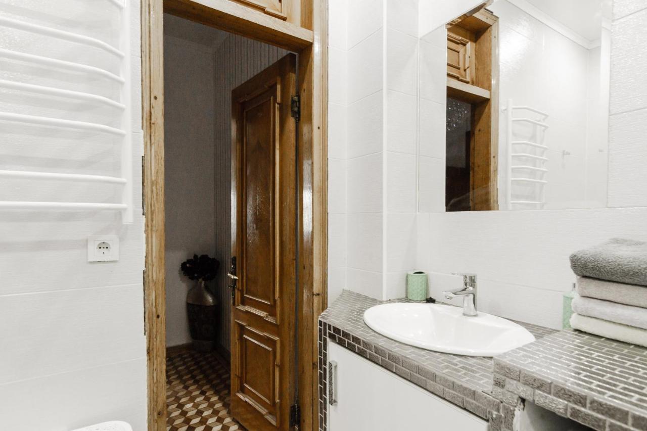 Katerynynska Street 3-Bedrooms Apartment Odessa Dış mekan fotoğraf